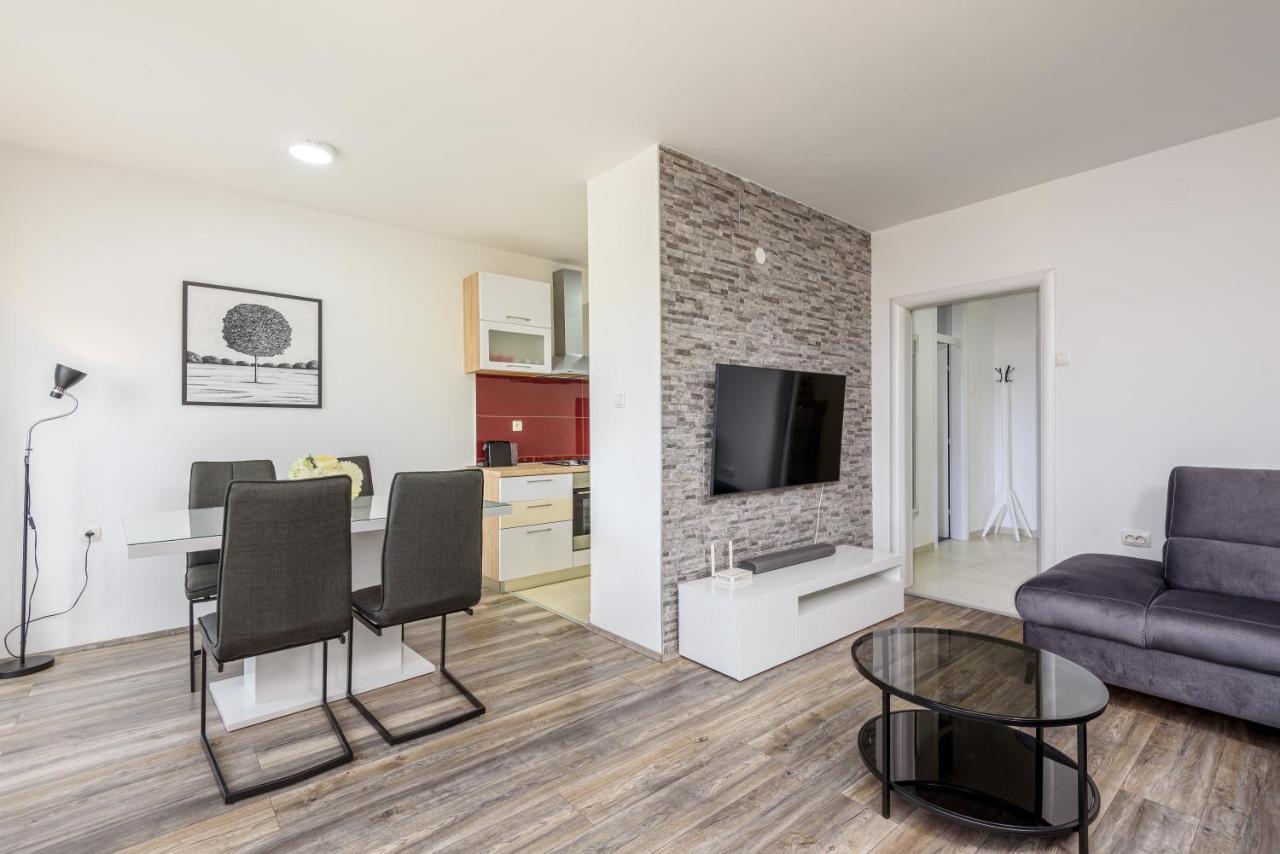 Apartment Tina Ploce  Εξωτερικό φωτογραφία